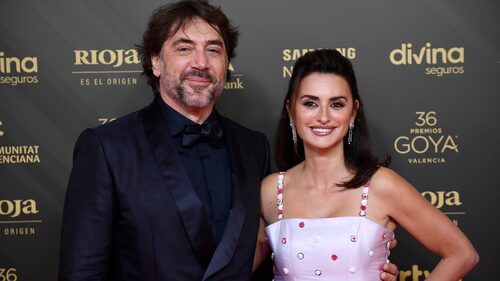 Να βρείτε έναν άνδρα να σας λατρεύει όσο ο Javier Bardem την Penelope Cruz