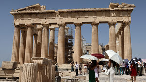 Η μέρα που βομβαρδίστηκε η Ακρόπολη