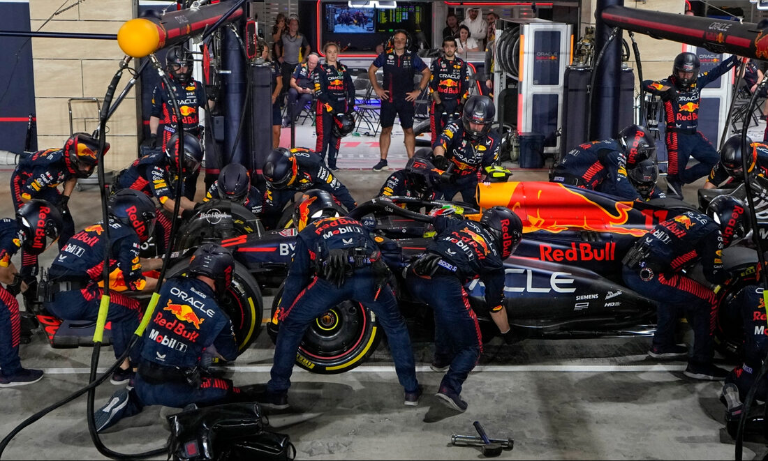 Πώς και γιατί οι μηχανικοί της F1 βρίσκονται σε τέλεια φυσική κατάσταση;