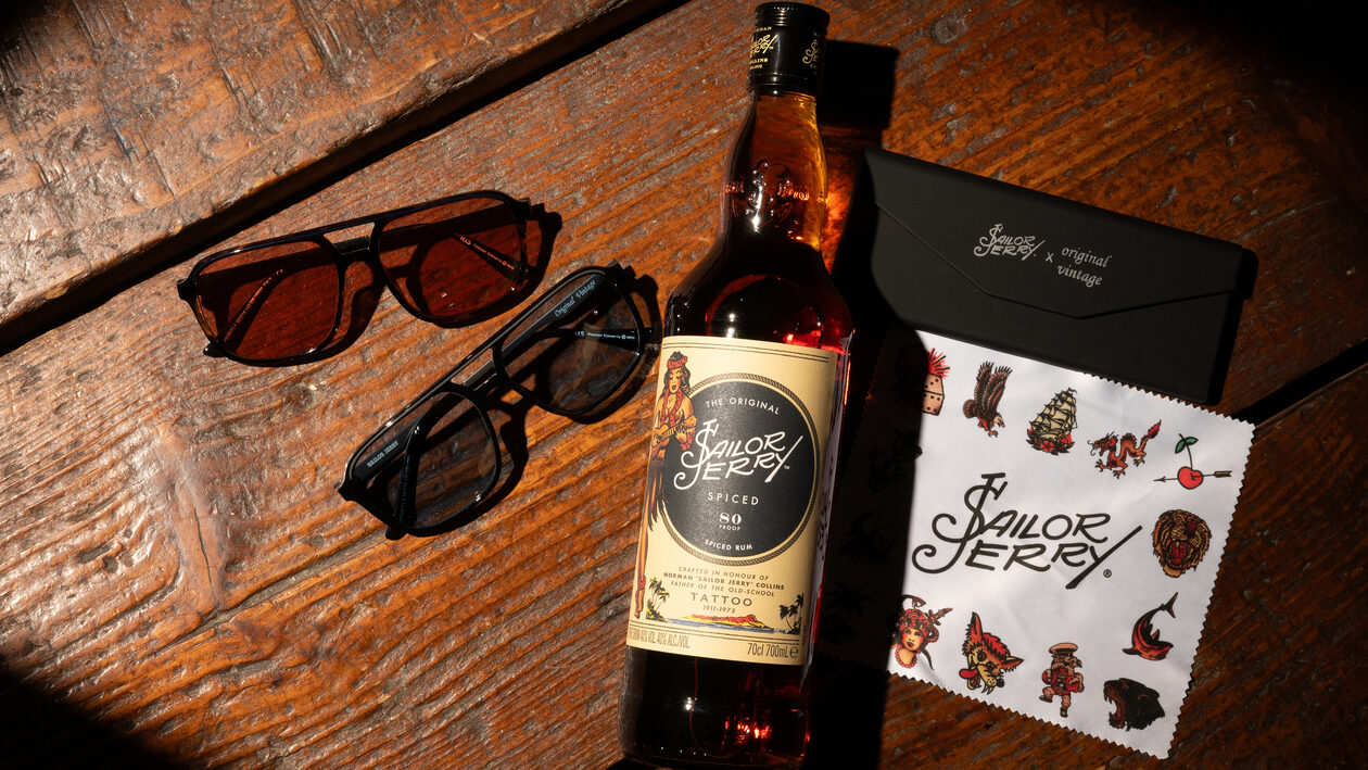 To Sailor Jerry Spiced Rum υπογράφει την νέα capsule collection της σειράς γυαλιών Original Vintage