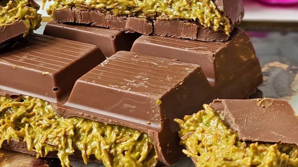 Όλο το διαδίκτυο έχει πάθει παράνοια με την Dubai chocolate