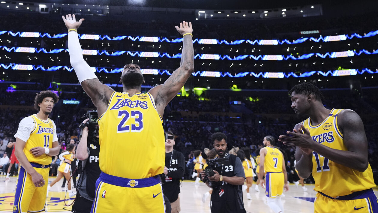 Όποτε ο LeBron πετυχαίνει milestone είναι ο «νεότερος» που το κάνει