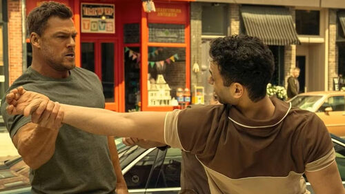 Reacher: Έχει συνειδητοποιήσει κανείς τι βρομόξυλο ρίχνει ο Alan Ritchson;