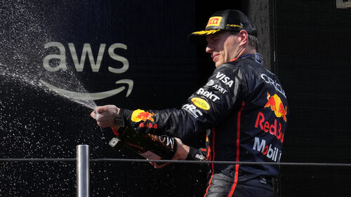 Γιατί φέτος ο Max Verstappen μοιάζει πιο συμπαθής από ποτέ;