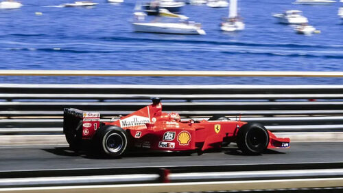 Η Ferrari-μύθος του Schumacher πωλήθηκε για ποσό-ρεκόρ και ακόμα λαχταράμε ένα χλιμίντρισμα V10