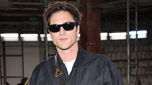 Οι Elordi, Pascal, Chalamet ξέρουν ποια γυαλιά ηλίου θα φορέσεις φέτος το καλοκαίρι