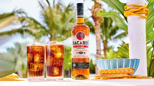 Σαν τη Χαλκιδική με Bacardi δεν έχει!
