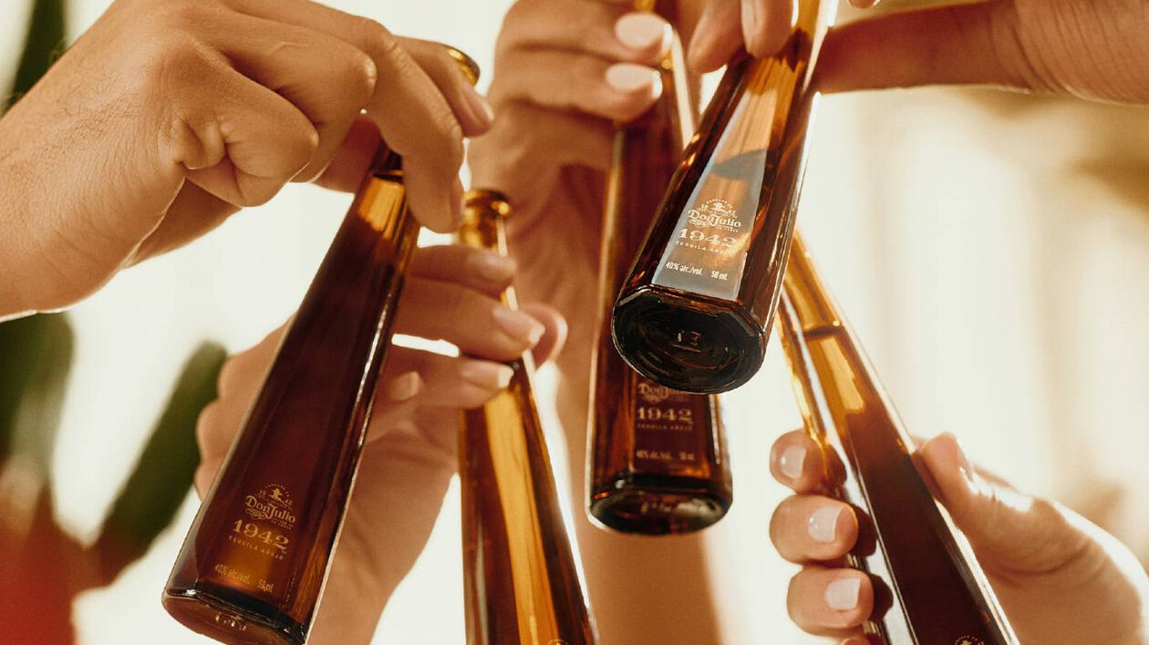 Χωράει όλη η πλούσια γεύση της Don Julio 1942 σε 50 ml; Για πρώτη φορά ξέρουμε την απάντηση
