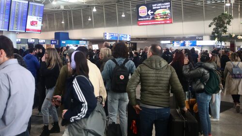 Γιατί οι αναταράξεις στα αεροπλάνα γίνονται όλο πιο συχνές και πιο επικίνδυνες