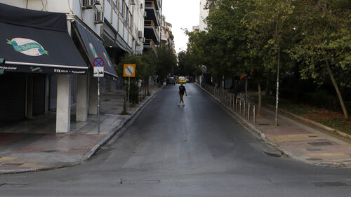 Αύγουστος στην Αθήνα σημαίνει ζέστη και βαρεμάρα 