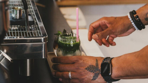 Matcha: Το απόλυτο viral ρόφημα που κάνει θόρυβο παντού