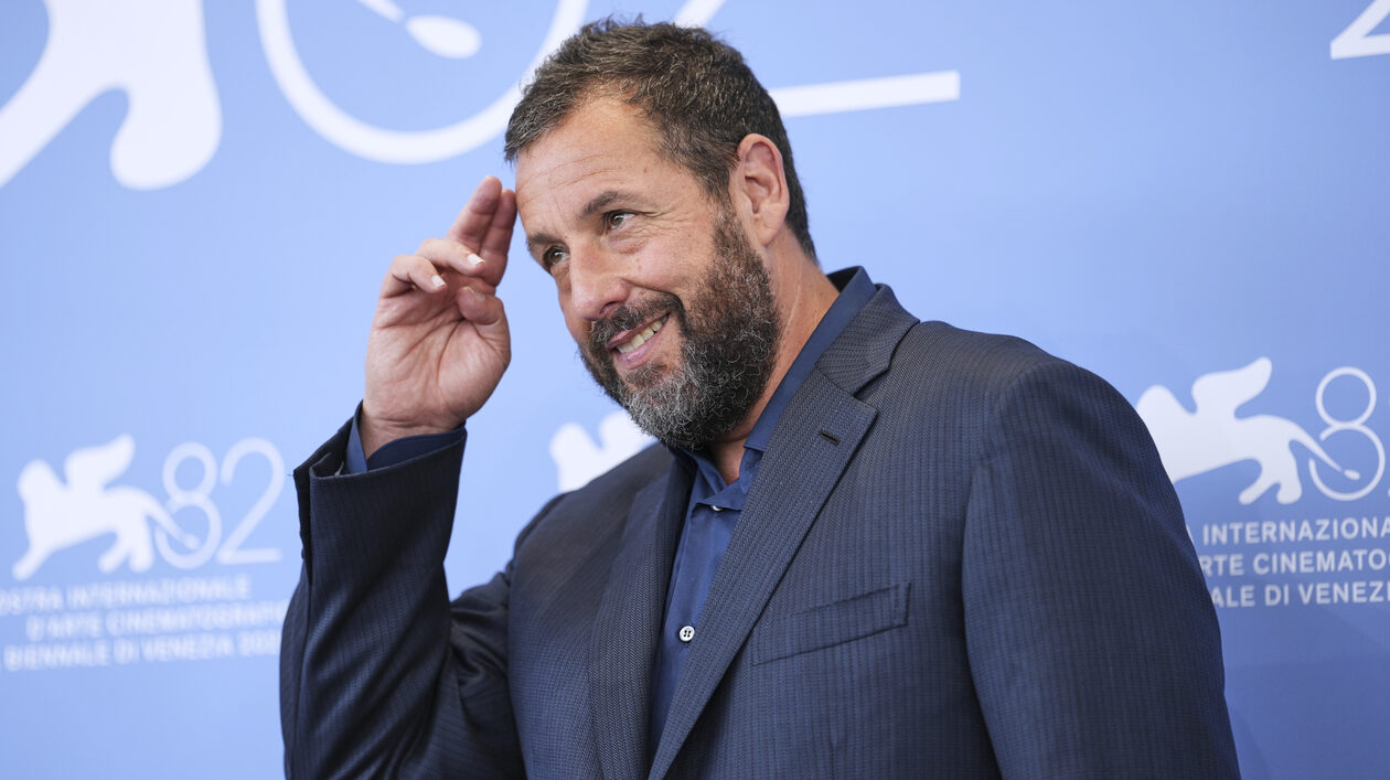 Μήπως ήρθε η ώρα για το πρώτο Όσκαρ του Adam Sandler;