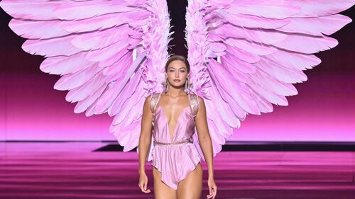 Από sexy επιστροφές, έχουμε εκείνη των Αγγέλων της Victoria’s Secret