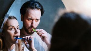 Βούρτσισμα πριν ή μετά το πρωινό; Τελικά, τι ισχύει;