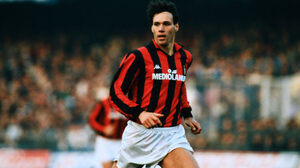 Μάρκο φαν Μπάστεν: Ο καλλιτέχνης με τα ποδοσφαιρικά παπούτσια