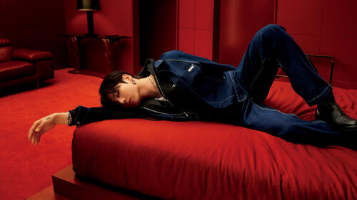 Urban cool: Μια νέα denim καμπάνια με πρωταγωνιστή τον Jung Kook των BTS Urban cool: Μια νέα denim καμπάνια με πρωταγωνιστή τον Jung Kook των BTS