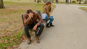 Ειδικοί εξηγούν πώς και πότε καταλαβαίνεις ότι τελειώνει μια σχέση