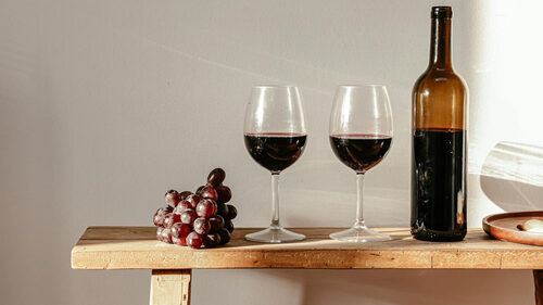 Merlot: Το κόκκινο κρασί που μας ενώνει