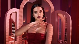 Οι άνδρες δε γοητεύονται από την Rosalía μόνο επειδή είναι sexy