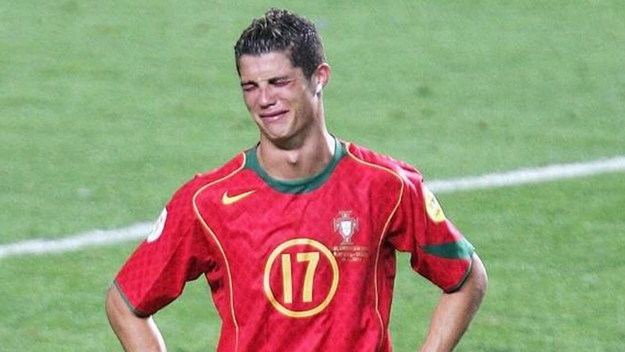 Είναι φυσιολογικό ένας άντρας να κλαίει για το ποδόσφαιρο