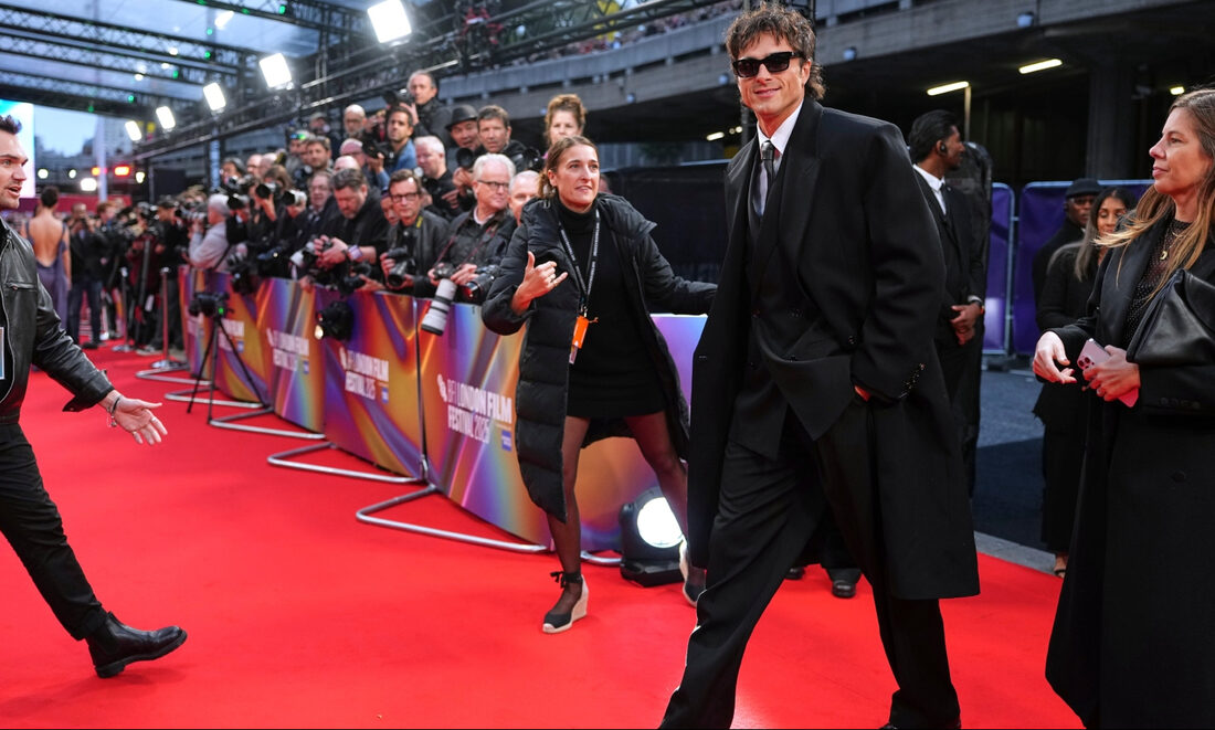 Ο Jacob Elordi ξέρει γιατί πρέπει να επενδύσεις σ’ ένα καλό παλτό