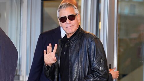 Η διαχρονική αδυναμία του George Clooney στα δερμάτινα μπουφάν
