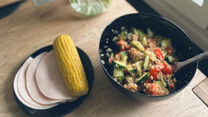 Ζαμπόν ή γαλοπούλα: Τι έχει περισσότερη πρωτεΐνη;