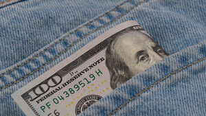 Πού «γεννήθηκε» το δολάριο; Η απρόσμενη ιστορία πίσω από το πιο διάσημο νόμισμα στον κόσμο