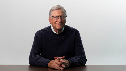 Ο Bill Gates τρέμει το «αύριο» και ονειρεύεται μια εποχή «χωρίς» smartphones