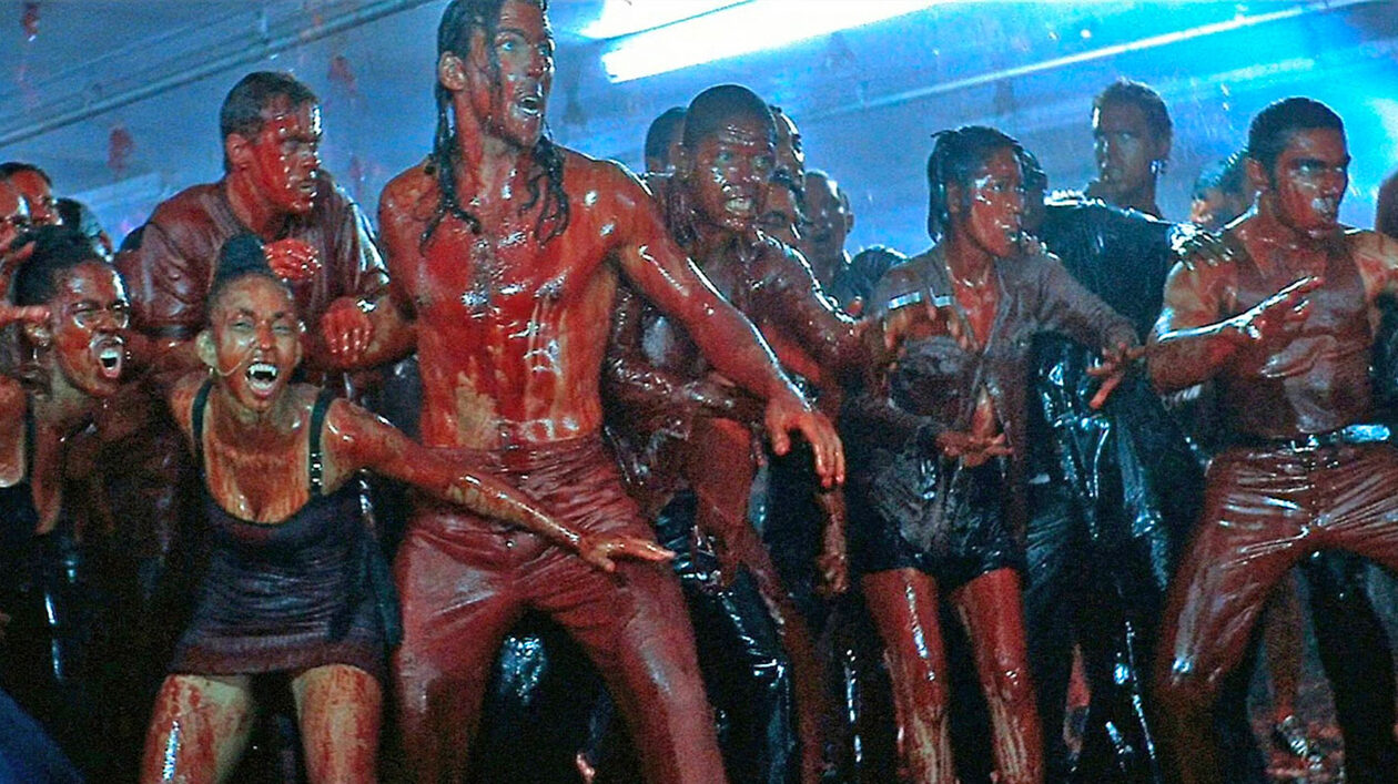 Blade:  Η ιστορία πίσω από την διάσημη σκηνή στο rave club