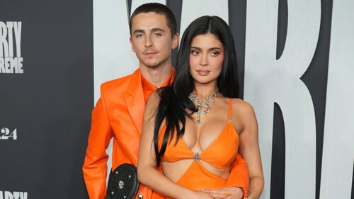 Θα ντυνόσουν με την κοπέλα σου όπως οι Timothée Chalamet και Kylie Jenner;