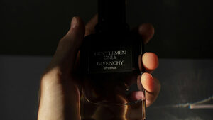 Αντρικά αρώματα τον χειμώνα: Πώς να επιλέξεις το κατάλληλο για εσένα