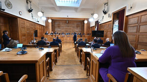 Έχει γίνει η Εξεταστική Επιτροπή της Βουλής η καλύτερη τηλεοπτική απόλαυση;