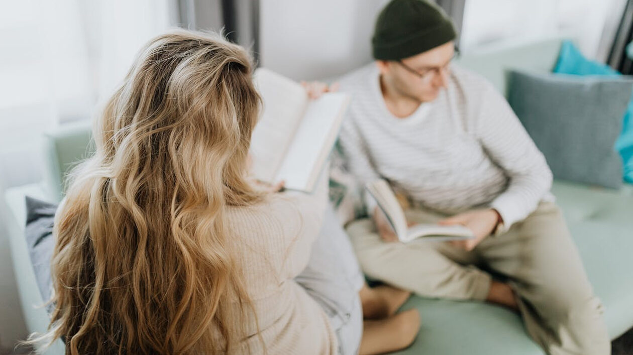 Οι νεότερες γενιές ρομαντικοποιούν το παρελθόν μας και μάλλον… όχι άδικα