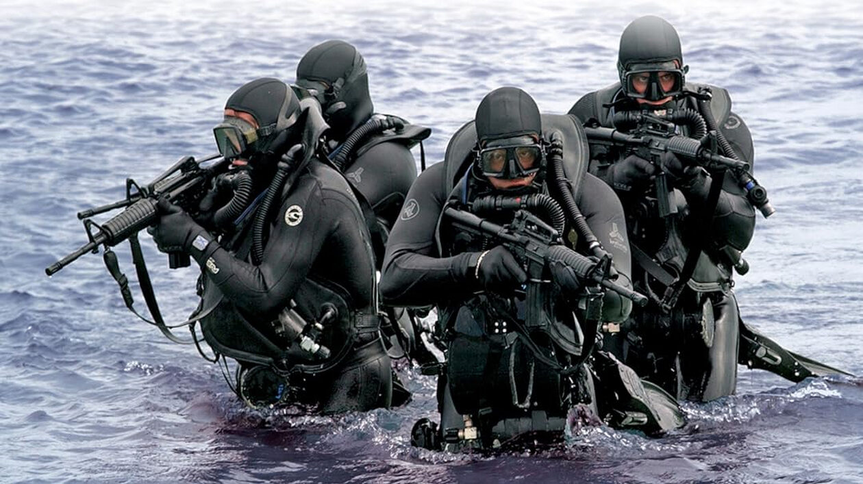 Η προπόνηση των Navy Seals που τους κάνει μάχιμους μέσα σε μόλις 60 λεπτά