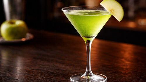 Appletini: Όταν ένα ποτό γίνεται κλασικό
