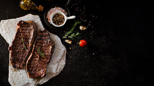 Περισσότερο κρέας θέλει η διατροφική πυραμίδα των Αμερικανών και ο Τραμπ