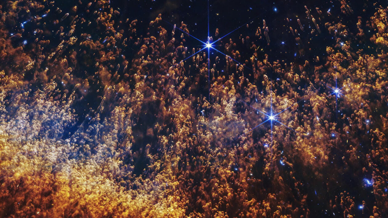 Το Νεφέλωμα της Έλικας θα σου φτιάξει το κέφι