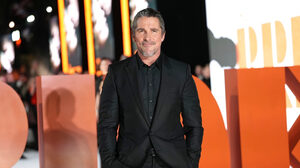 Συζητώντας με τον Christian Bale για τη Νύφη του Frankenstein