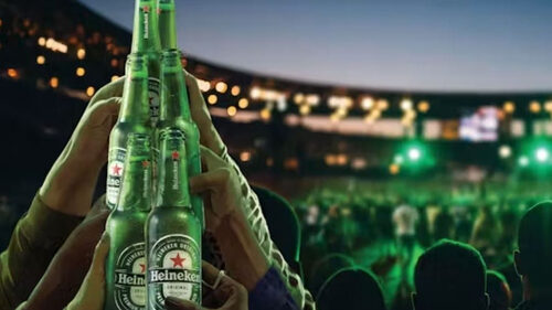 Η HEINEKEN® ΠΑΡΟΥΣΙΑΖΕΙ ΤΗΝ ΚΑΜΠΑΝΙΑ  «ΟΙ ΦΑΝΣ ΕΧΟΥΝ ΠΕΡΙΣΣΟΤΕΡΟΥΣ ΦΙΛΟΥΣ»